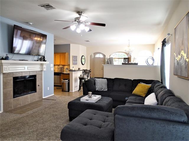 Foto del edificio - 9724 Hedge Bell Dr