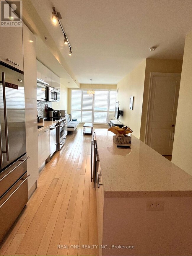 Photo du bâtiment - 388-7388 Yonge St