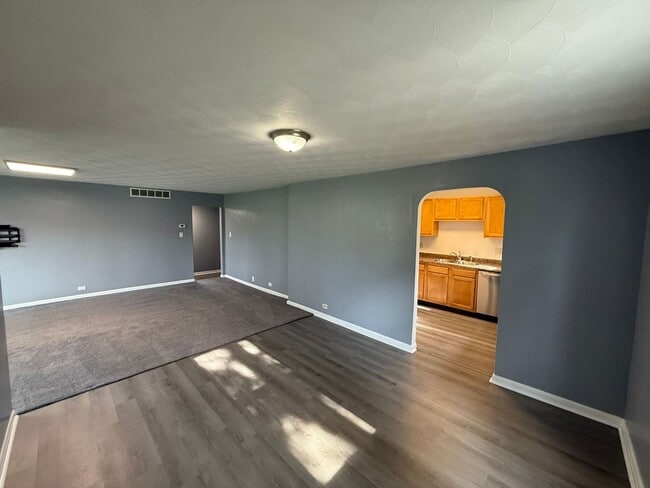 Building Photo - 7149 Stellhorn Rd