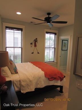 Building Photo - 4 br, 3.5 bath House - 109 Sabal Ct. E