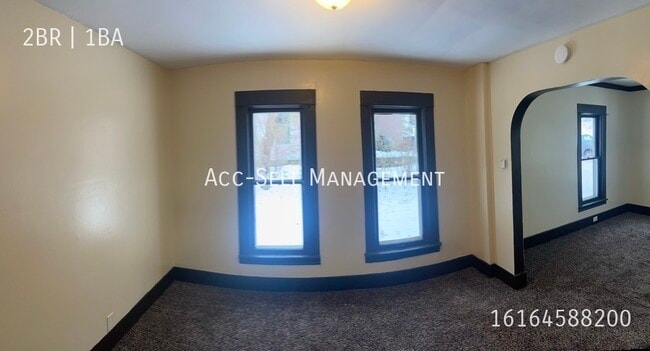 Foto del edificio - 836 Coit Ave NE