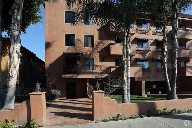 Foto del edificio - Ellendale Trojan