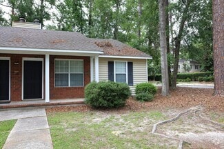 Building Photo - 1 Wooddale Dr