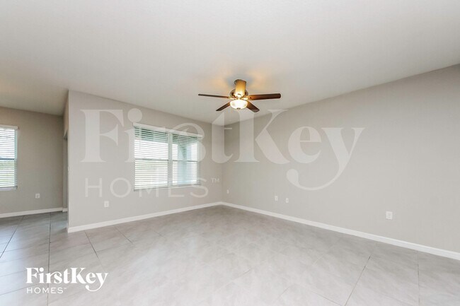 Foto del edificio - 1673 Bay Breeze Dr