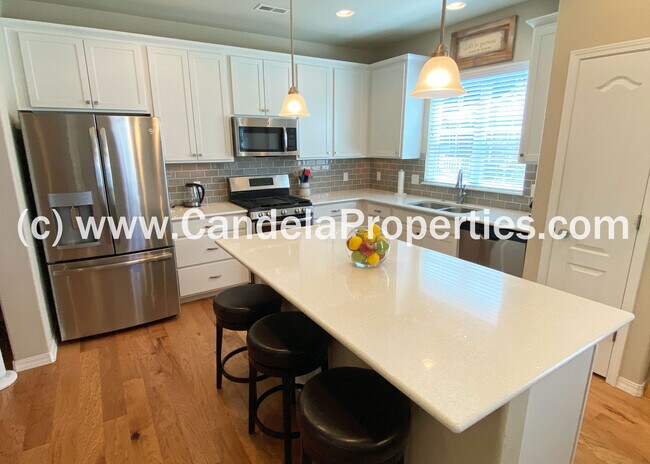 Building Photo - 8853 White Prairie Vw