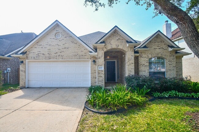 Building Photo - 18911 Dural Dr