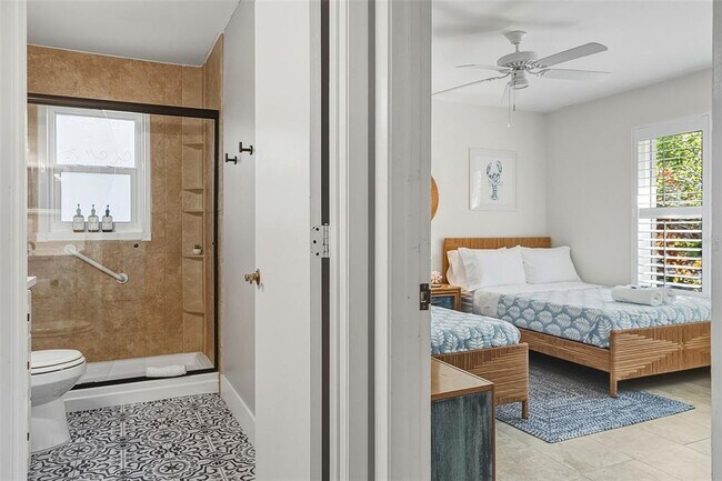 Foto del edificio - 3137 Campbell St
