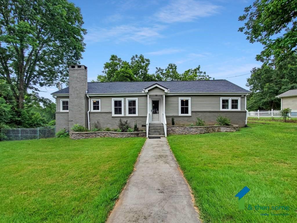 Primary Photo - 6 Pinewood Dr.