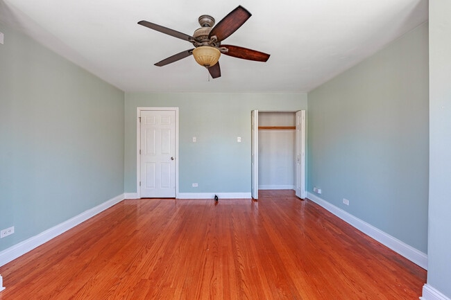 Building Photo - 6147 S Keeler Ave