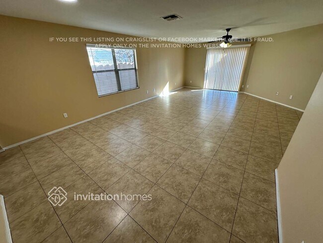 Building Photo - 5033 S 24th Ave
