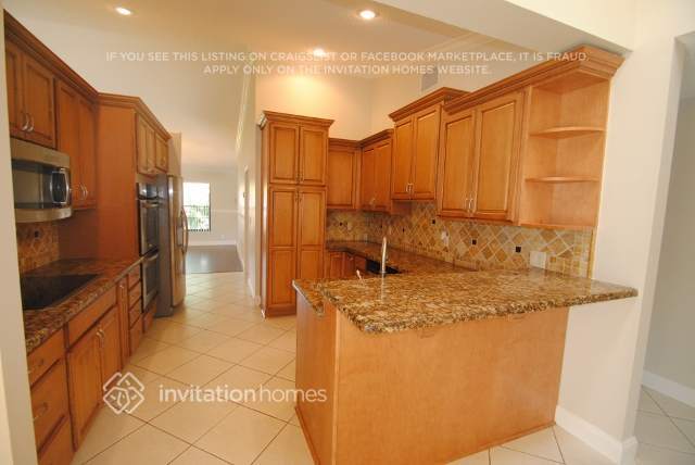 Foto del edificio - 4411 NW 73rd Way