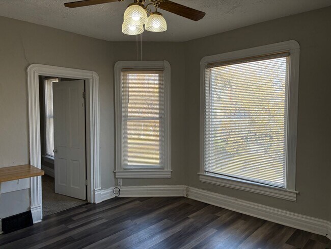 Foto del edificio - 2147 C St