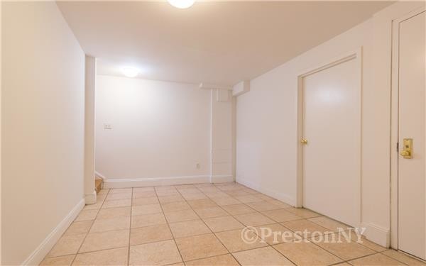 Foto del edificio - 206 E 26th St