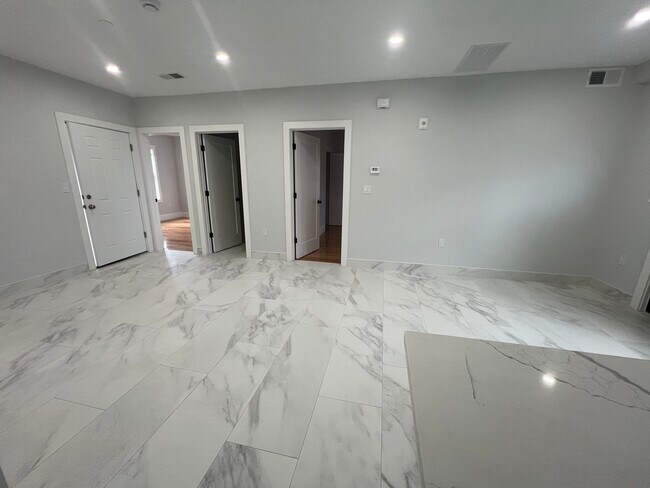 Foto del edificio - 234 Beach St