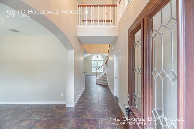 Building Photo - 6210 Hollydale Ridge Ln