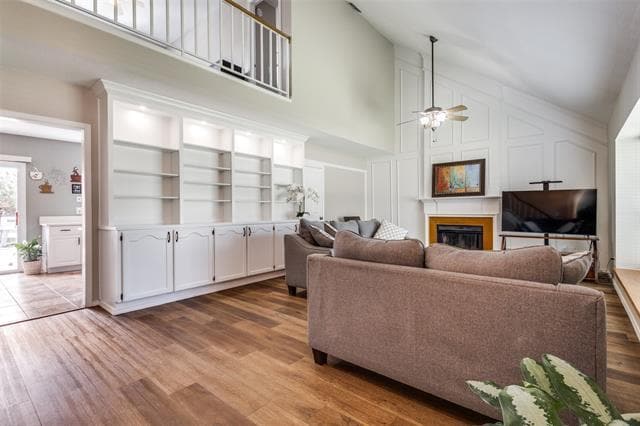 Foto principal - 1926 Cedar Ridge Dr