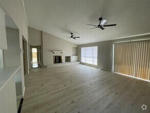 Building Photo - 10426 Towneview Dr