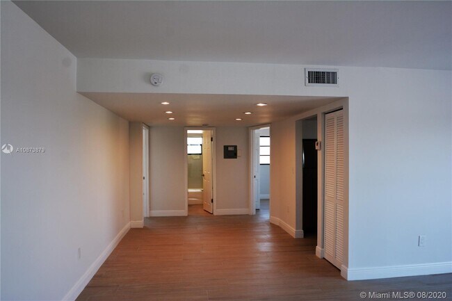 Building Photo - 1617 Jefferson Ave