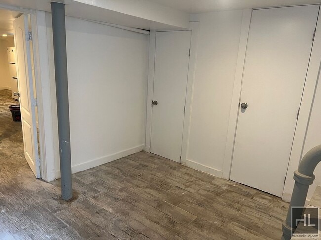 Building Photo - 2BR 1BA Lower Level All Utilities Included w/ Laundry Beside Highland Park