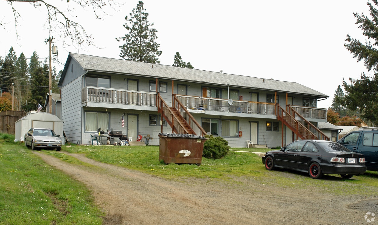 645 First Ave, Sutherlin, OR 97479 Apartments in Sutherlin, OR