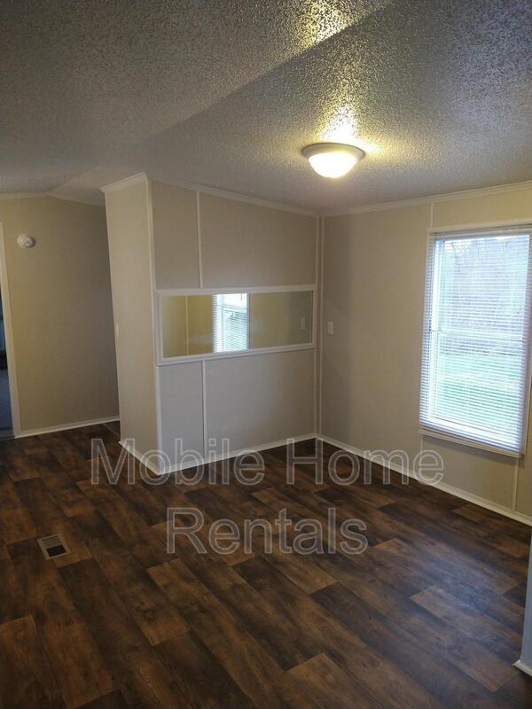 Foto principal - 15 Leisure Ln