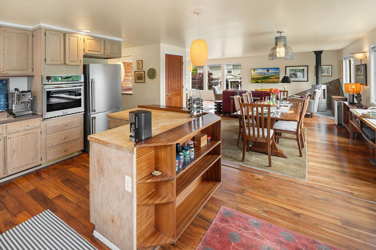 Foto principal - 401 W Galer St