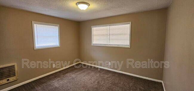 Foto del edificio - 1705 Browning St