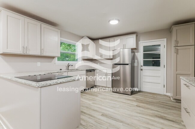 Foto del edificio - 1413 E Northside Dr