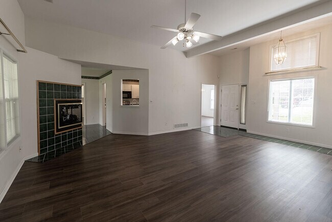 Foto del edificio - 3700 Wakefield Dr