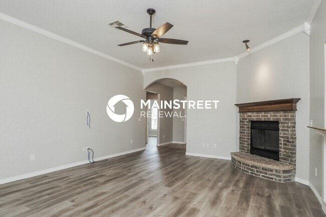 Foto del edificio - 3 Bedroom Pet-Friendly Home in YUKON, OK with Main Street Renewal