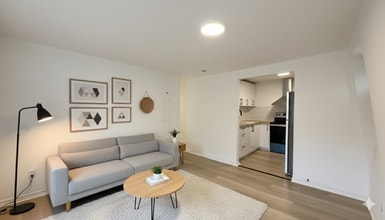 Building Photo - 137 Oakdale Ave