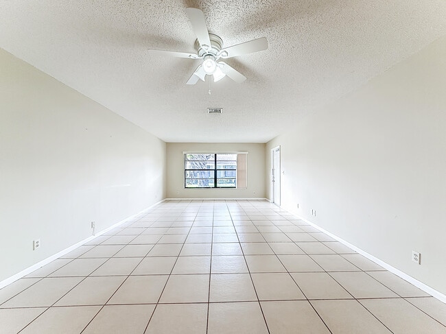 Building Photo - 9780 Pecan Tree Dr