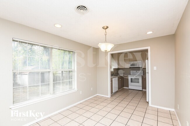 Foto del edificio - 6508 Normandy Rd