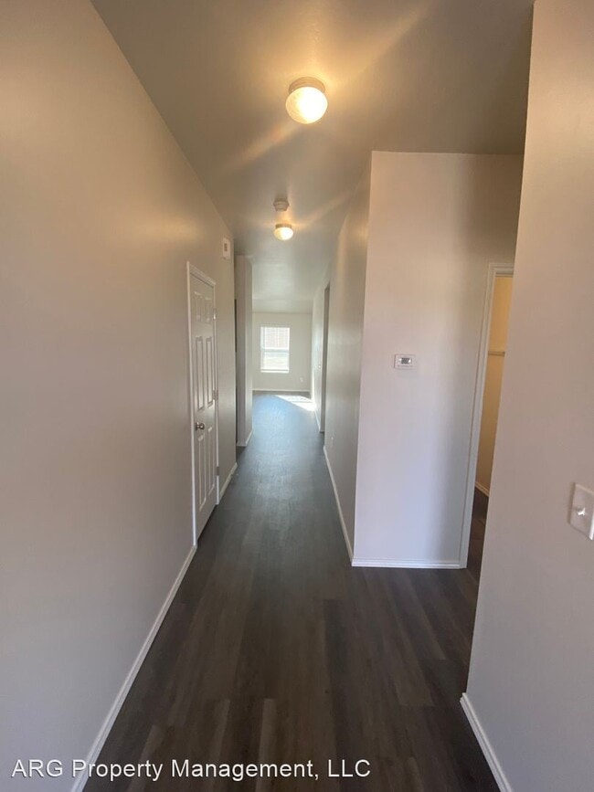 Building Photo - 3 br, 2 bath House - 2027 Taylor Street