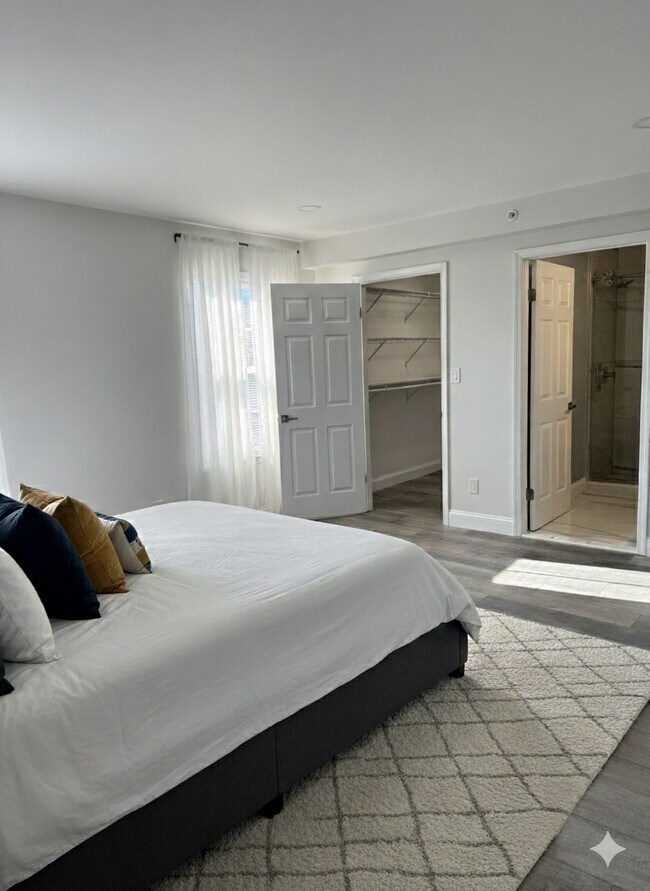 Foto del edificio - 323 Stratford Pl