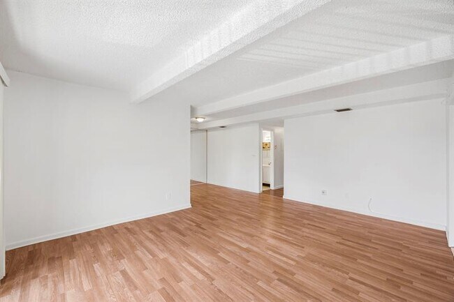Building Photo - 1325 S Flagler Ave