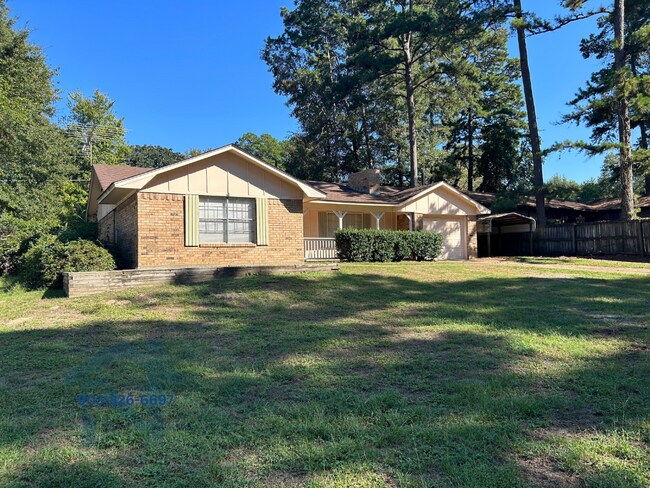 Building Photo - 1013 Lori Dr