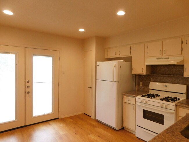 Foto del edificio - Armstrong Living Trust #8 (5403 Westgate B...