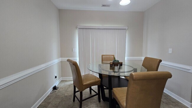 Foto del edificio - 20 Farrow Ct