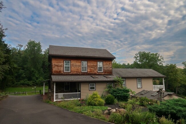 Building Photo - 408 Kintner Rd