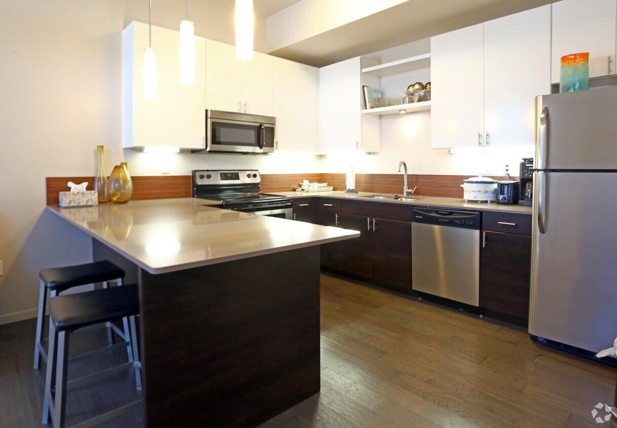 Hazel 8 Rentals Cleveland, OH
