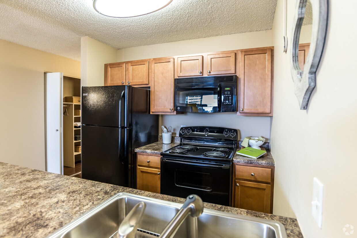 Beacon House Apartments Apartments in Northglenn, CO