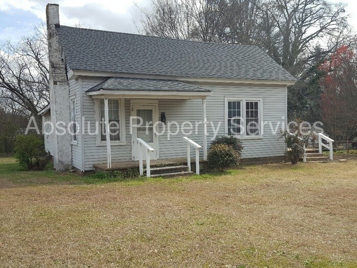 Primary Photo - Duplex located just off Main St in Woodruff
