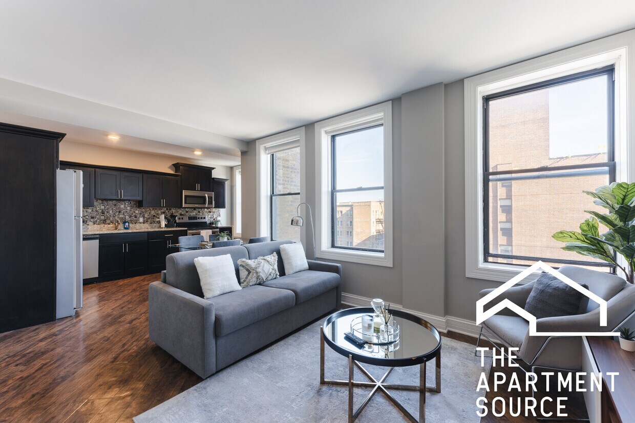 Foto principal - 5009 N Sheridan Rd