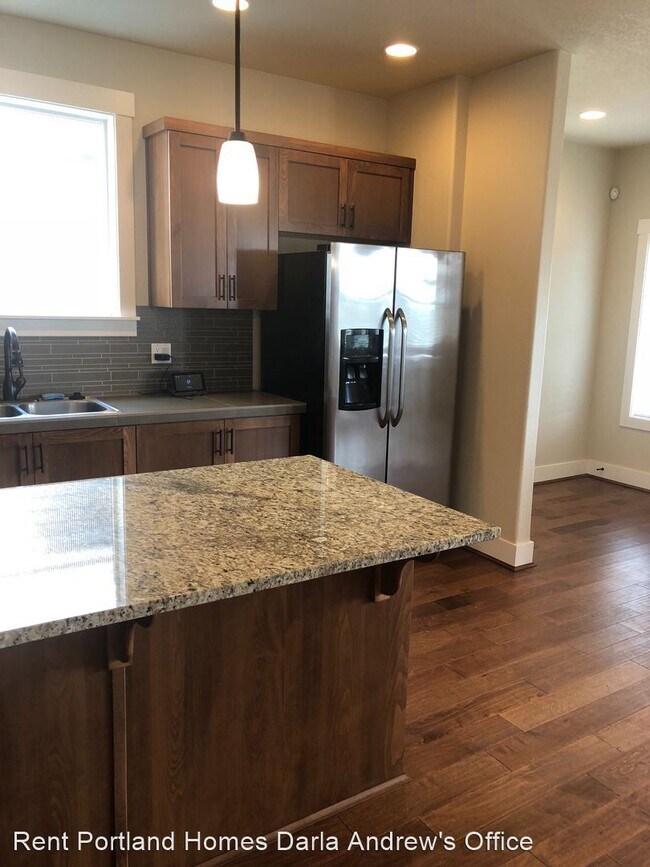 Foto del edificio - 4 br, 2.5 bath House - 28927 SW Geneva Loop