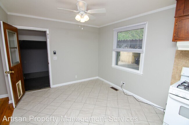 Building Photo - 3 br, 1.5 bath House - 465 Clearwater Dr