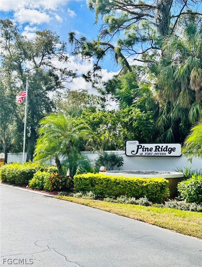 Building Photo - 9540 Green Cypress Ln