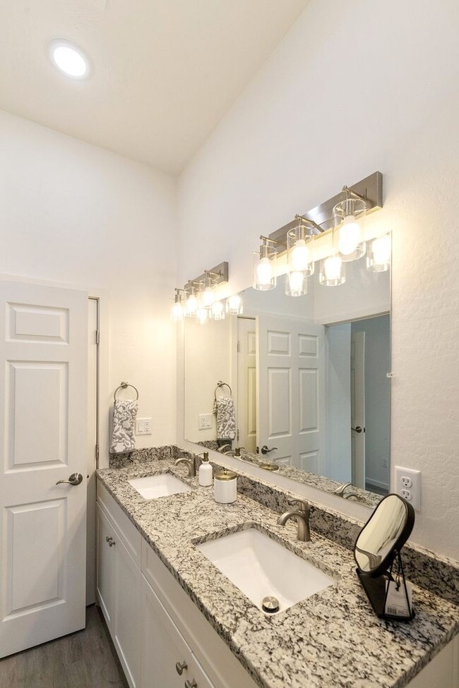 Interior Photo - Villas on Superstition