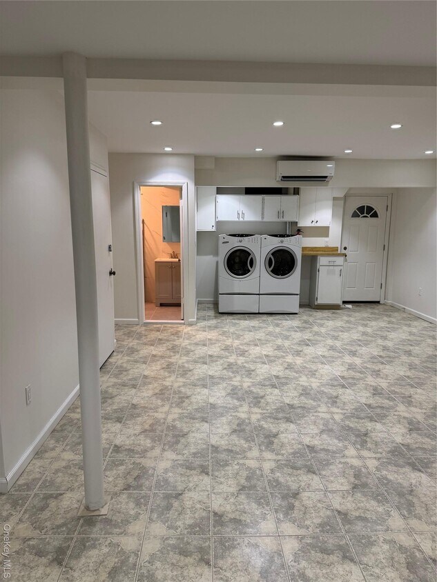 Foto principal - 2907 159th St