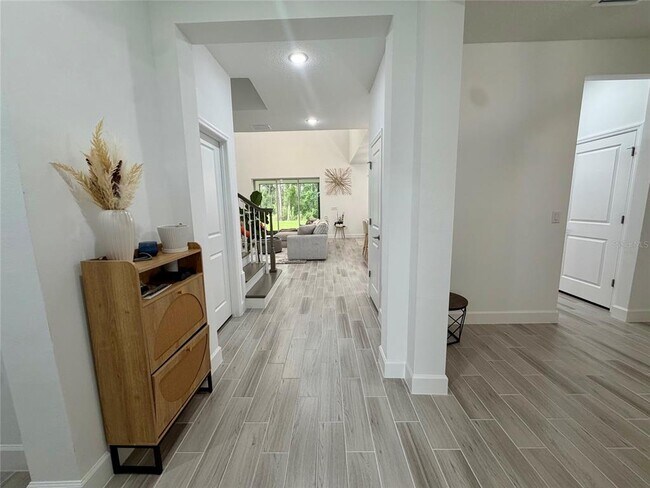 Foto del edificio - 33901 Landsman Lp